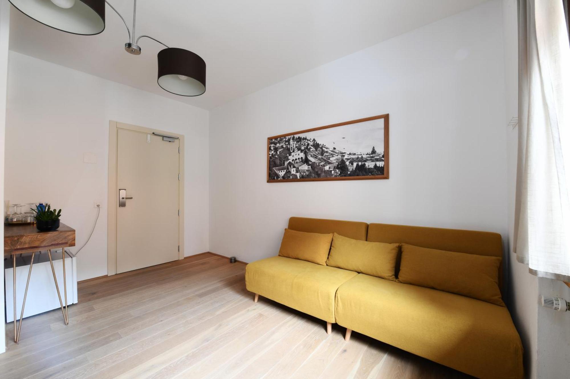 7Rooms - Self Check-In 24H Free Parking 卢松 外观 照片